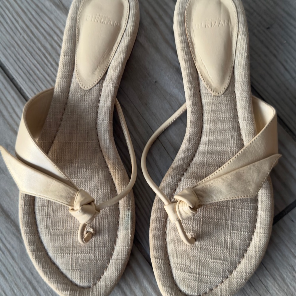 Alexandre Birman Cream Leather Sandals